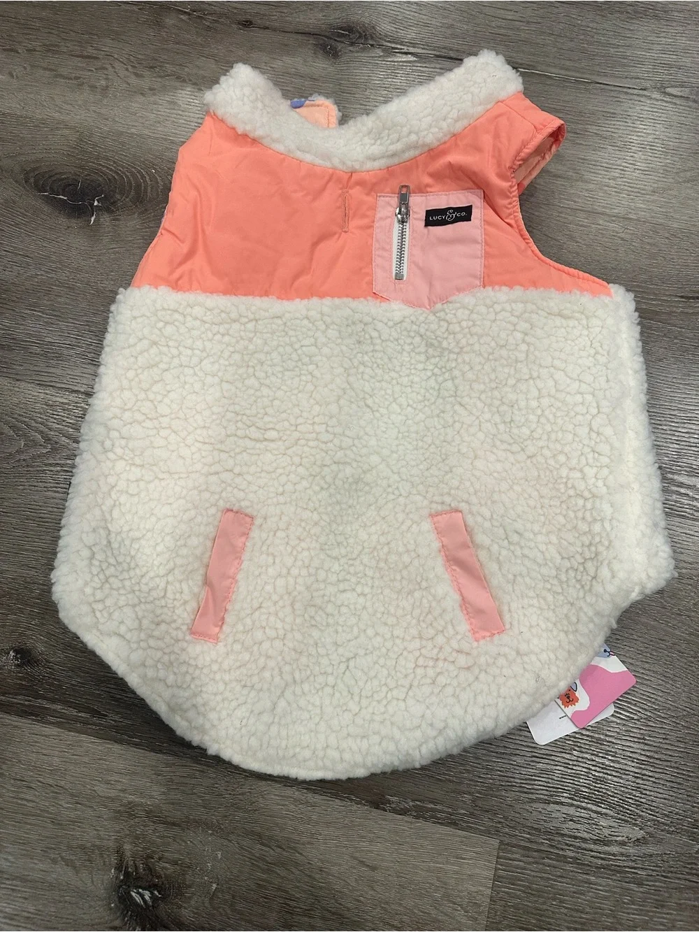 Lucy & Co. touch cozy sherpa
